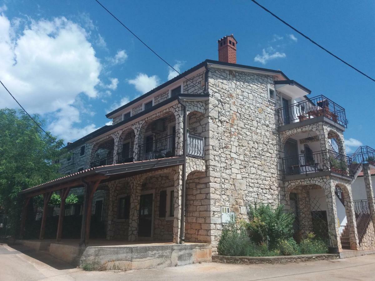 Ranch Radin Bed and Breakfast Brtonigla Buitenkant foto